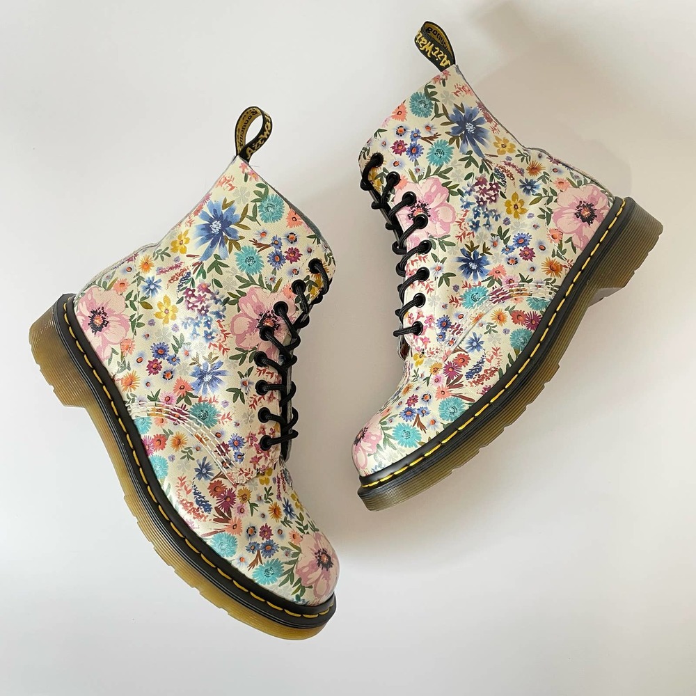Dr. Martens White Floral 1460 Pascal WL Wanderlust Lace Up Boots US Women 9 - Picture 9 of 12